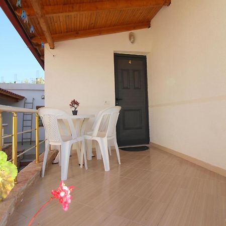 Emerald Inn Ksamil Luaran gambar