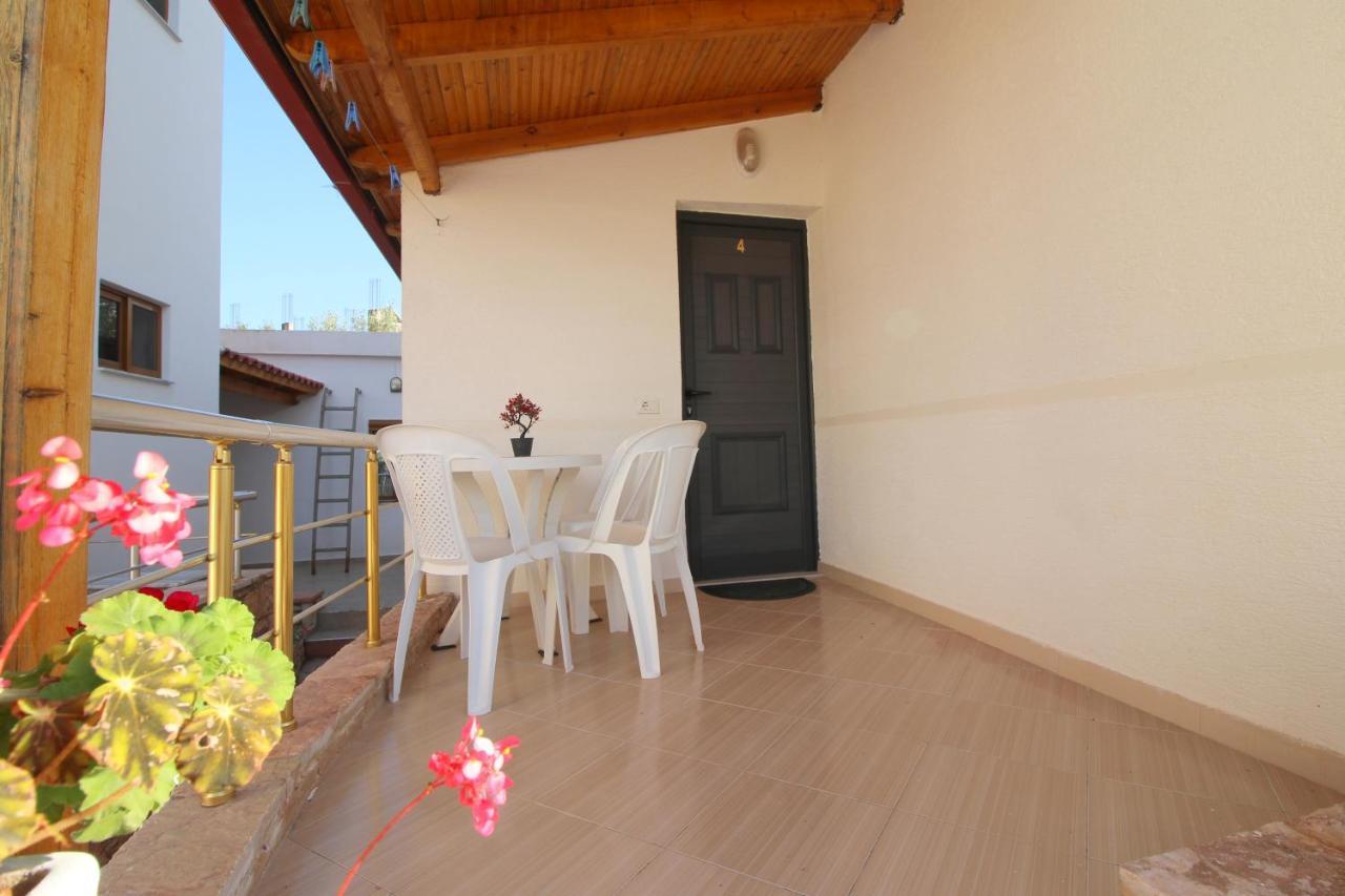 Emerald Inn Ksamil Luaran gambar