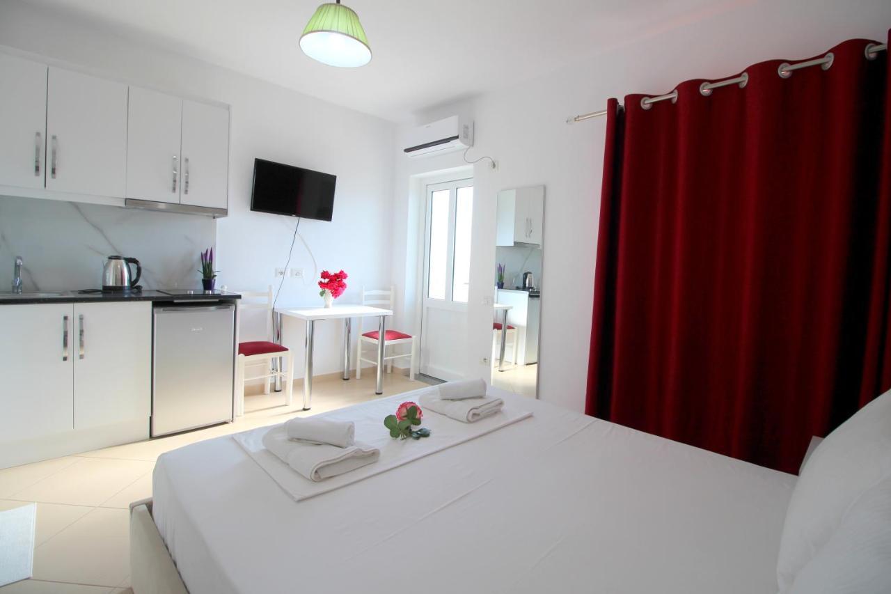 Emerald Inn Ksamil Luaran gambar