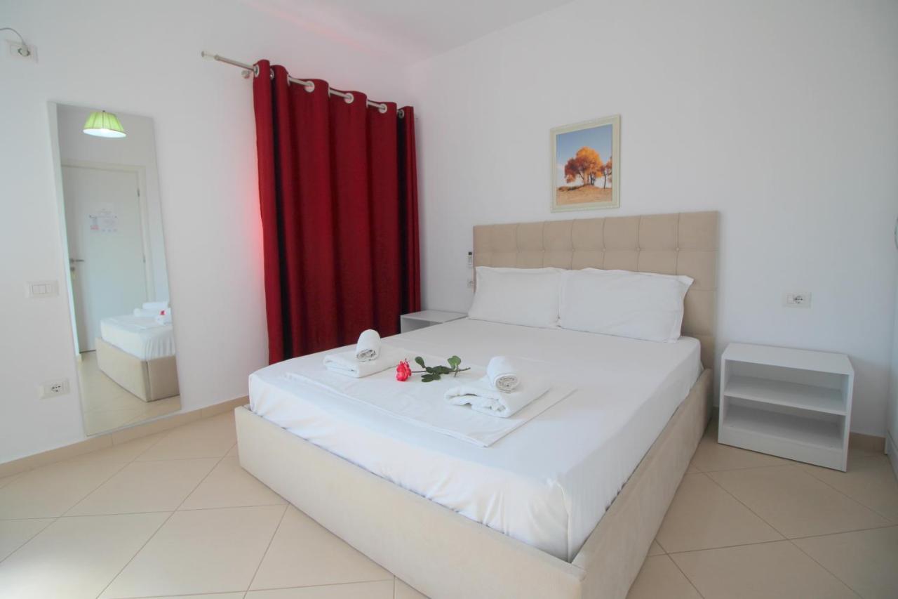 Emerald Inn Ksamil Luaran gambar