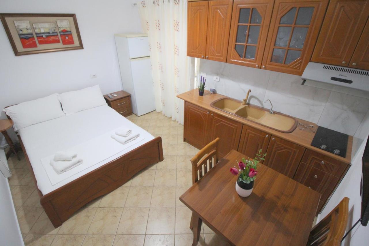 Emerald Inn Ksamil Luaran gambar