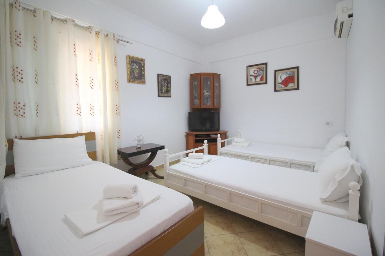 Emerald Inn Ksamil Luaran gambar