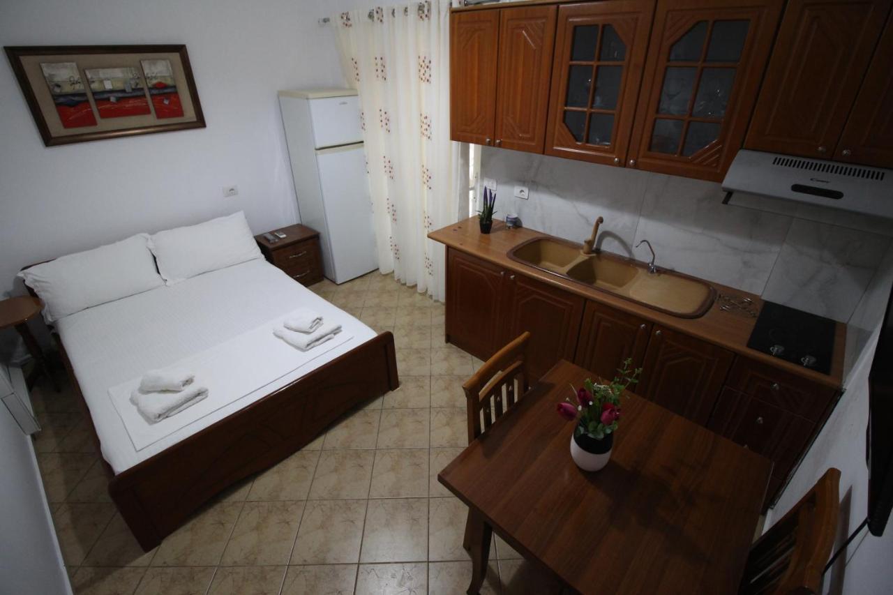 Emerald Inn Ksamil Luaran gambar